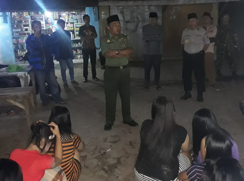 Polisi Kepung Lokalisasi, Begini Nasib PSK yang Mangkal di Kali Porong