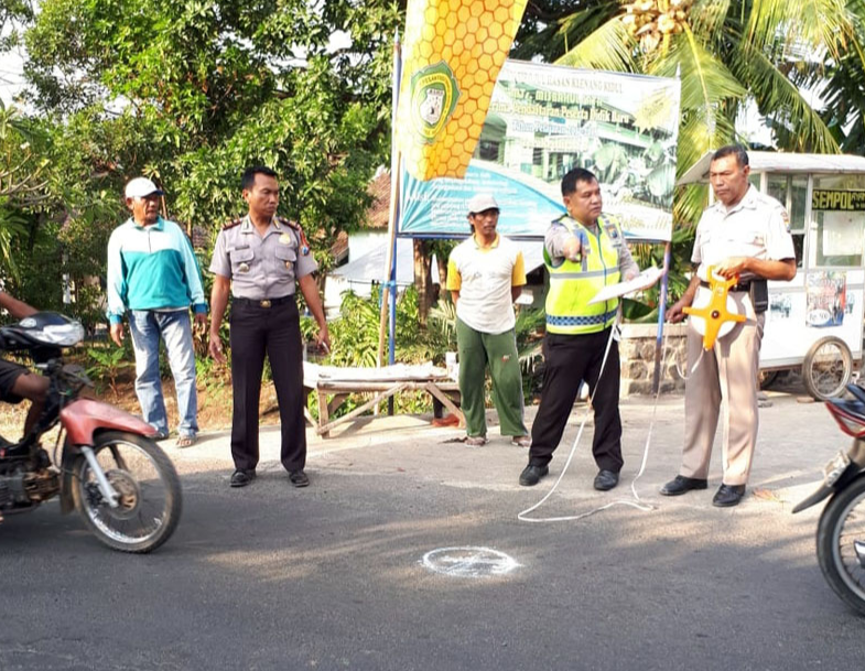 Diserempet Colt Diesel, Warga Tiris Meregang Nyawa