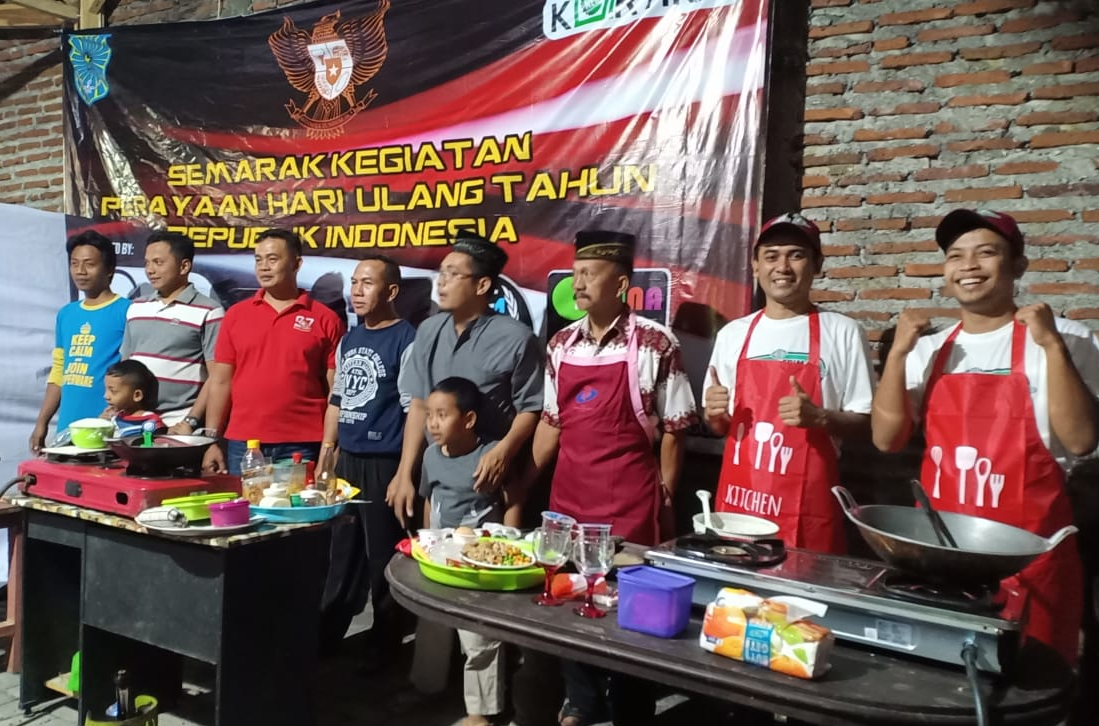 Lomba Masak Ala Bapak-Bapak, Sampaikan Pesan Kemerdekaan Lewat Nasi Goreng