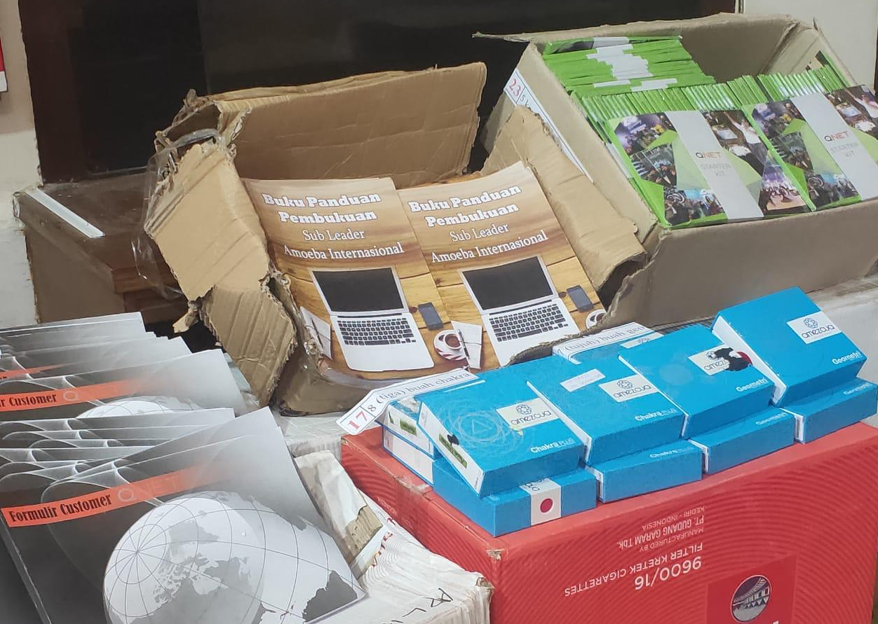 Coba Hilangkan Barang Bukti, HP dan Laptop Milik Q-Net dibuang di Tempat Sampah