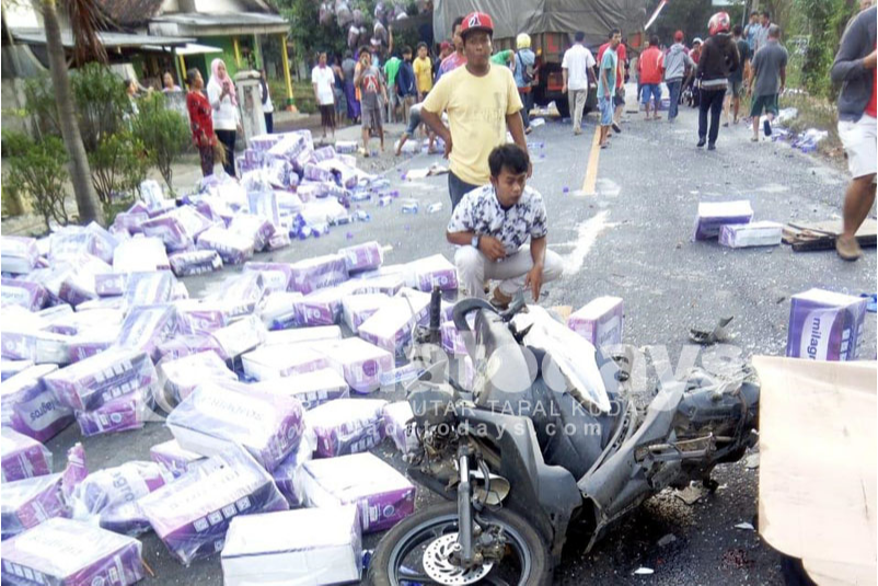 Pulang Mengaji, Ibu dan Anak Tewas dalam Laka Maut di Jember