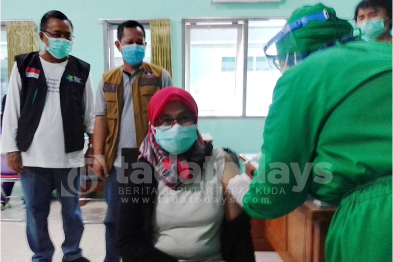 Vaksinasi Dosis Pertama Terealisasi 99,4 Persen