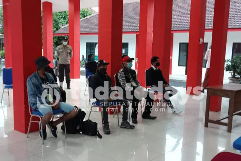 Pastikan Aman Covid-19, Pemkab Jember Kawal ketat Kedatangan Pekerja Migran