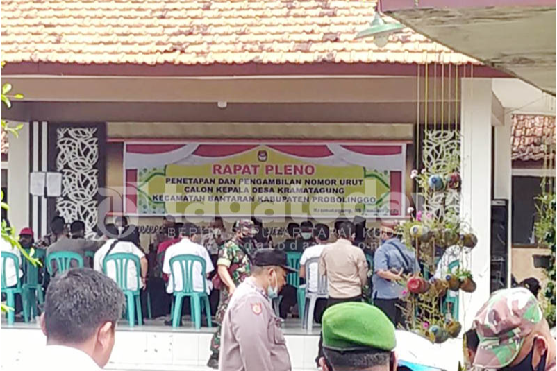 Diisukan Bakal Ricuh, Kantor Desa Kramat Agung Dijaga Ketat
