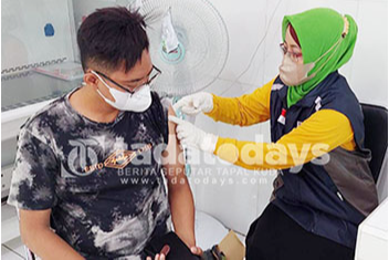 Peringati HPN, PWI Probolinggo Raya Gelar Vaksinasi Booster