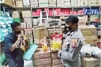 Forkopimka Paiton Temukan Minyak Goreng Tersimpan di Gudang Swalayan
