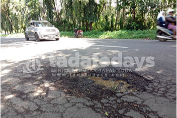 DPRD Banyuwangi Desak Segera Perbaiki Jalan-Jalan Rusak