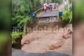 Jembatan di Tanggul Terputus, 300 KK di 3 Dusun Terisolir