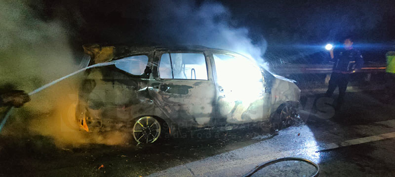 Mobil Terbakar di Tol Paspro, Empat Orang Asal Kota Probolinggo Selamat