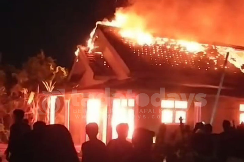 Listrik Korslet, Rumah Warga Banyuanyar Kidul Terbakar
