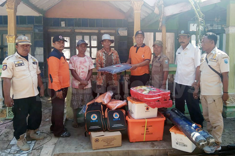 BPBD Salurkan Bantuan untuk Korban Kebakaran di Banyuanyar