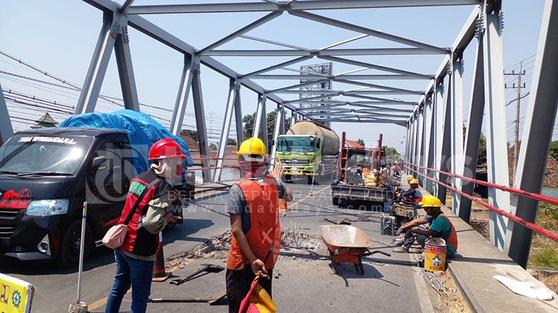 Jembatan Pajarakan Diperbaiki, Diestimasi Butuh Empat Hari