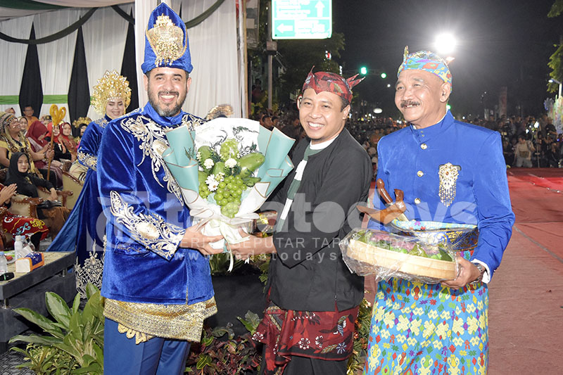 DPRD Kota Probolinggo Meriahkan Pawai Budaya HadiPro ke-664 Tahun 2023