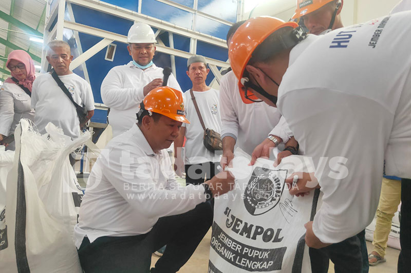 Proyek Pabrik Pupuk Organik Rp 3,2 Miliar Jember Resmi Beroperasi