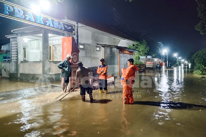 Diguyur Hujan Deras, 2 Desa di Dringu Terendam Banjir