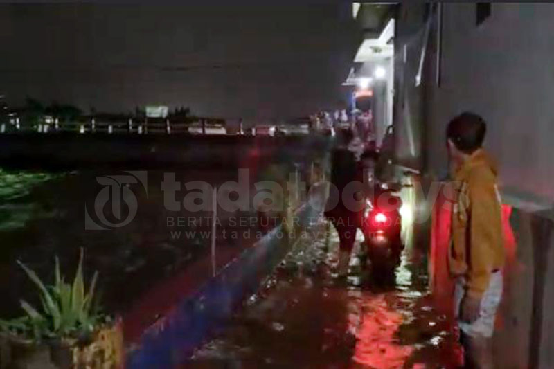 Selain Banjir Lahar, Luapan Air Sungai Juga Merendam Puluhan Rumah di Lumajang