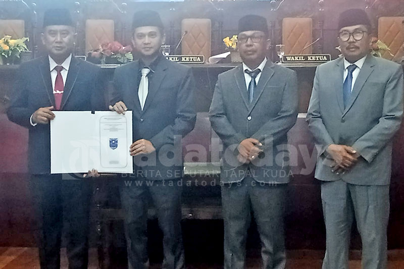 DPRD Kabupaten Probolinggo Serahkan Rekomendasi atas LKPJ Bupati Tahun Anggaran 2023