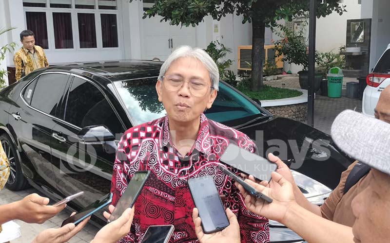 40 Persen Guru di Indonesia Jadi Korban Pinjol dan Investasi Bodong