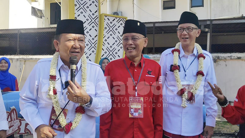 Parodikan Lagu Tanduk Majeng, Pasangan Hendy-Gus Firjaun Mendaftar ke KPU