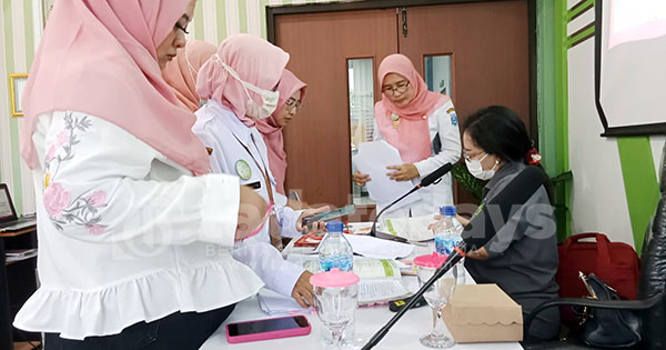 Dinkes Kabupaten Probolinggo Lakukan Pendampingan Dokter Spesialis Anak dan Obgyn di Puskesmas