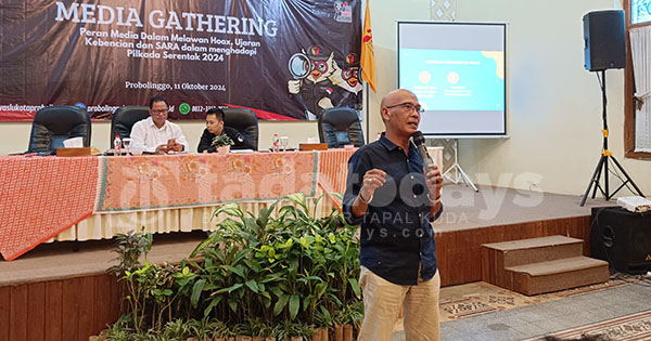 Media Harus Seimbang Memberitakan Paslon Pilkada