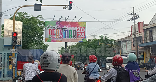 Bawaslu: Reklame Warna-Warni Probolinggo Bersinar 2024 Bukan APK