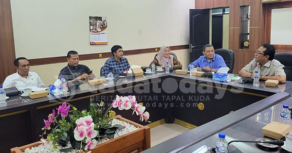 Gelar Rapat Perdana, Pansus Pilkada DPRD Jember Terima 6 Laporan