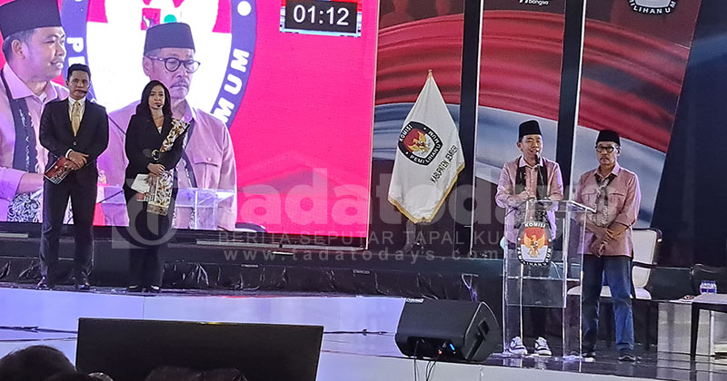 Debat Terakhir, Gus Fawait Komitmen Bakal Hidupkan Bulan Berkunjung ke Jember Reborn serta Kembangkan JFC