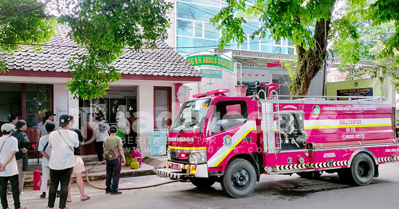 Tempat Usaha Laundry di Banyuwangi Terbakar Saat Ganti Tabung Gas, Satu Karyawan Terluka