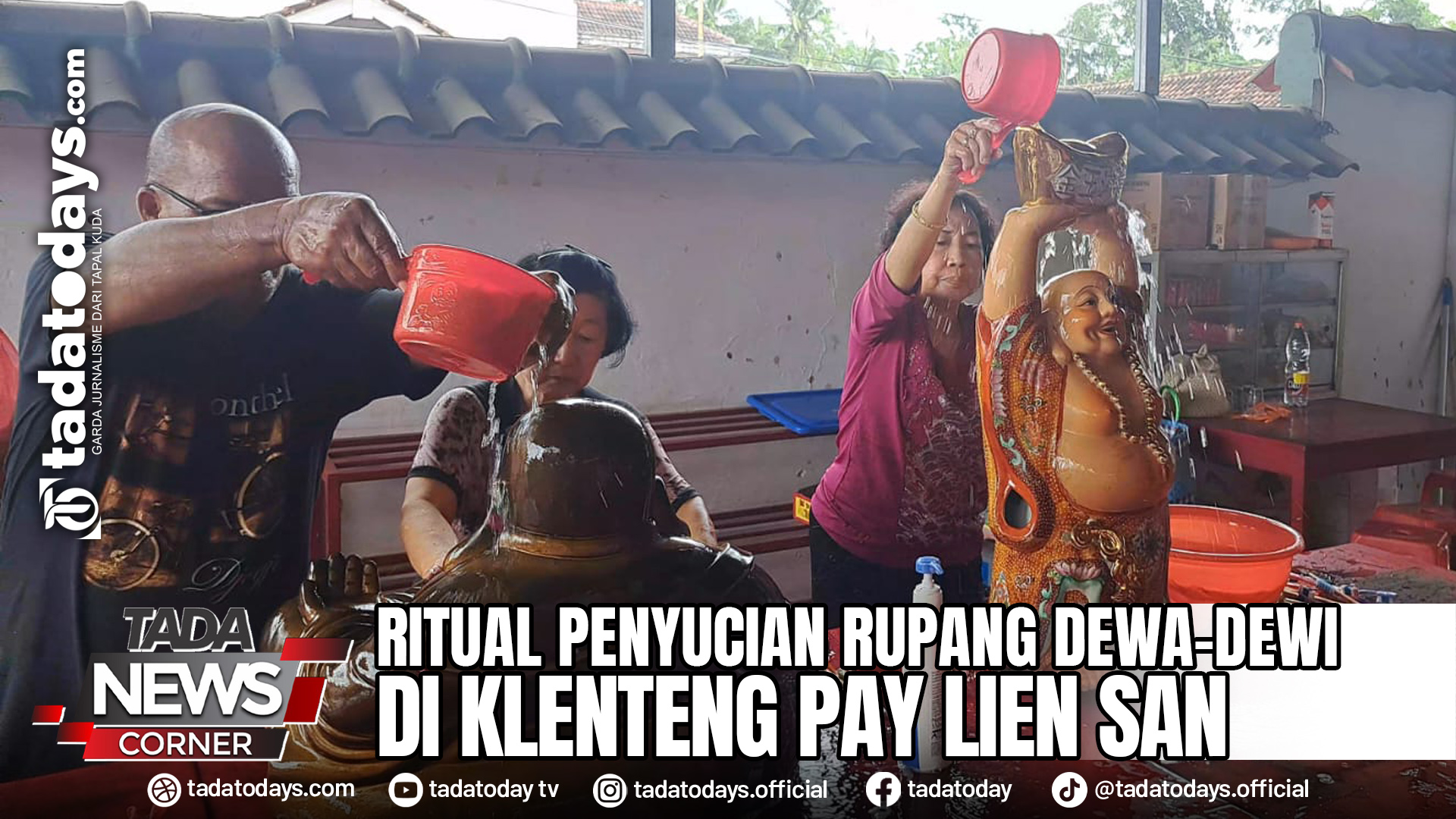 RITUAL PENYUCIAN RUPANG DEWA-DEWI DI KLENTENG PAY LIEN SAN