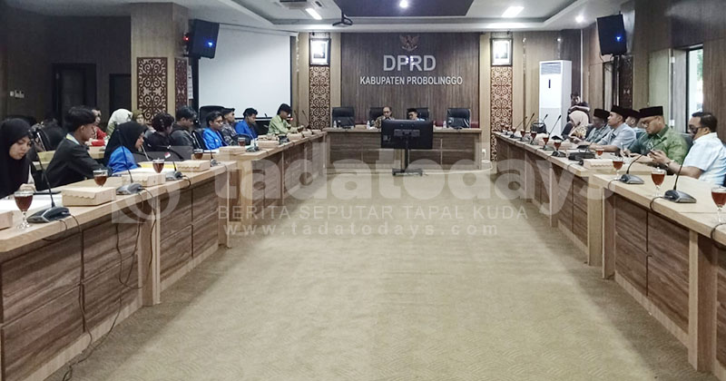 PMII Zaha Genggong Audiensi dengan DPRD Probolinggo Bertajuk Indonesia Gelap