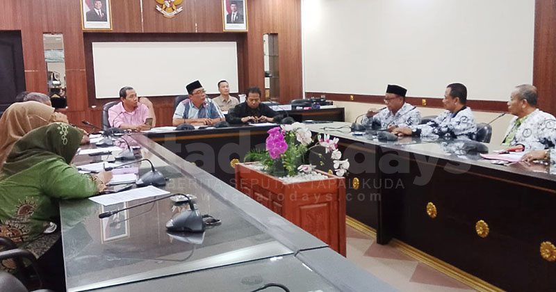 Rapat Pansus DPRD, Muncul Dugaan Rekrutmen Honorer Pemkab Jember Banyak "Titipan"