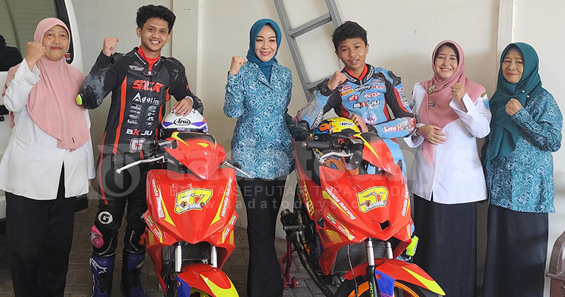Racer Kota Probolinggo Rasya dan Nabil Turun di Mandalika Racing Series 2025, Istri Wali Kota Beri Dukungan