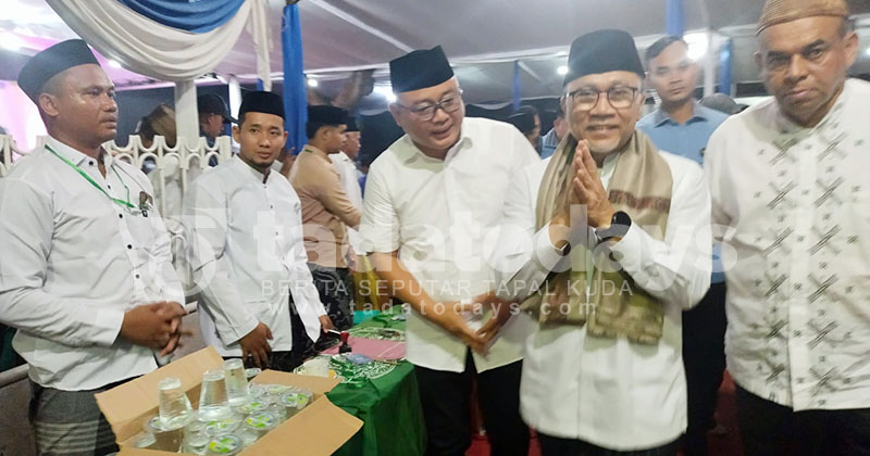 Hadir di Kraksaan Kabupaten Probolinggo, Menko Zulhas Jelaskan Koperasi Merah Putih