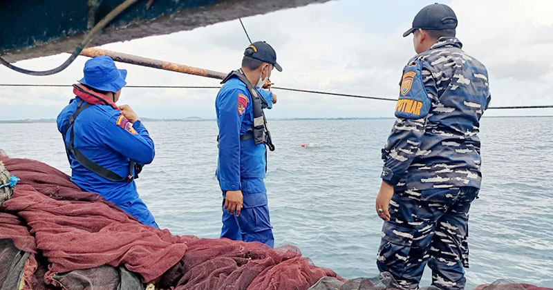 Nelayan Dringu Hilang Tersangkut Jaring, Pencarian Tim SAR Terhalang Cuaca Buruk