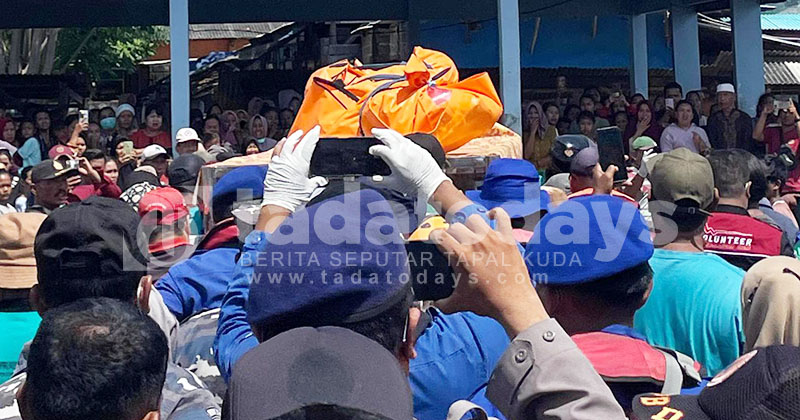 Nelayan Dringu yang Hilang di Laut Ditemukan Mengambang di Perairan Gili Ketapang