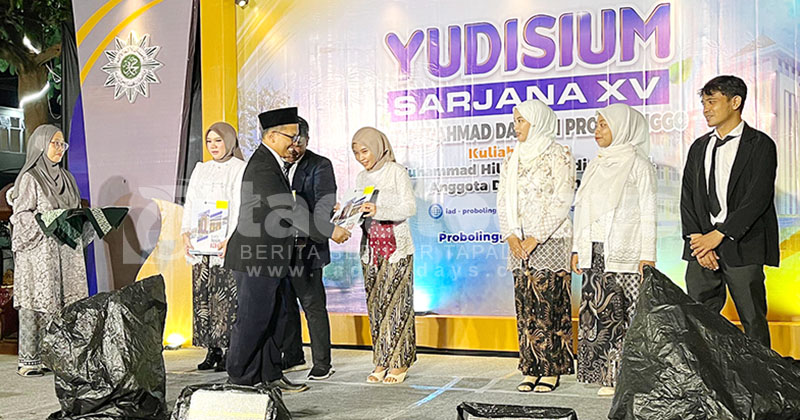 120 Mahasiswa IAD Probolinggo Dinyatakan Lulus dan Berhak Menyandang Gelar Sarjana
