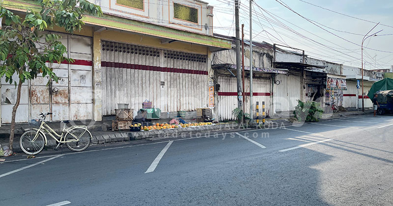 Pedagang di Luar Pasar Baru Kota Probolinggo Menjamur, Ketua Komisi II: Pemerintah Tidak Tegas