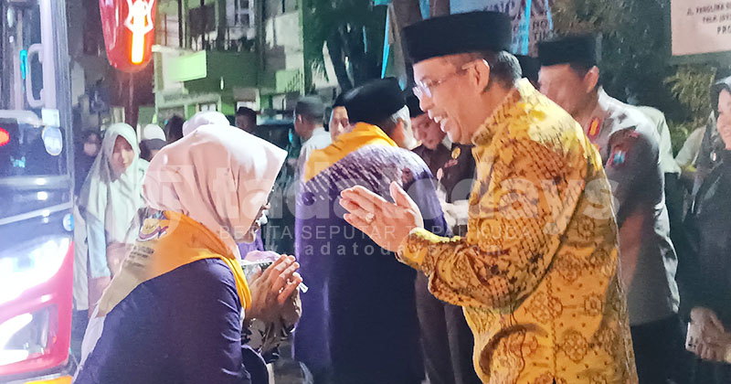214 CJH Kota Probolinggo Dilepas, Wali Kota: Semoga Menjadi Haji yang Mabrur