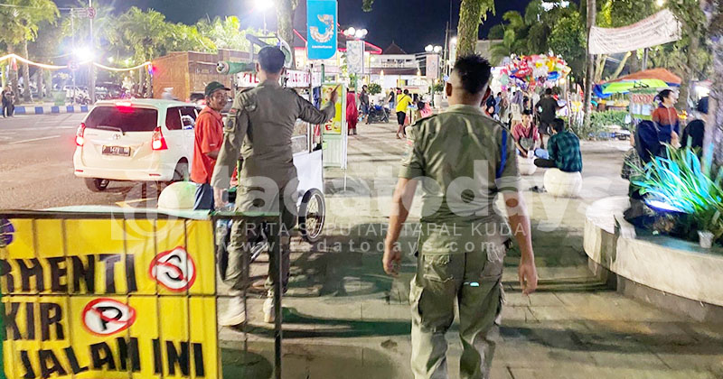 Pemkab Jember Wacanakan Relokasi PKL ke Jalan Kartini, PAR Alternatif Ingatkan soal Pemberdayaan