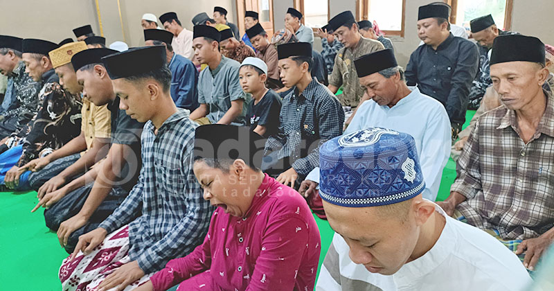 Jamaah Aboge di Probolinggo Baru Gelar Salat Idul Adha Minggu Pagi