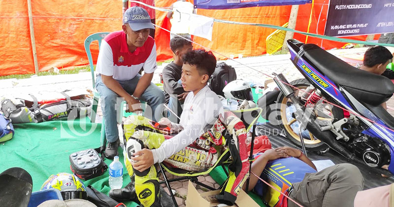 Terikat Kontrak Balap di Mandalika, Pembalap Muda Jember Gagal Tampil di Porprov
