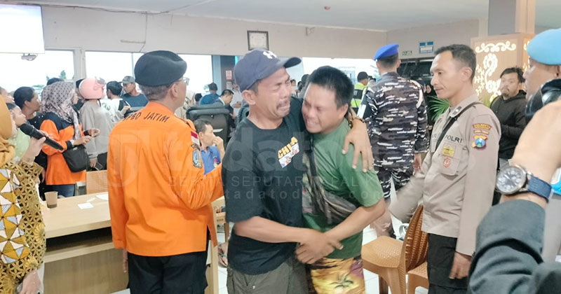 21 Korban Selamat Tiba di ASDP Ketapang Banyuwangi, Tangis Haru Pecah