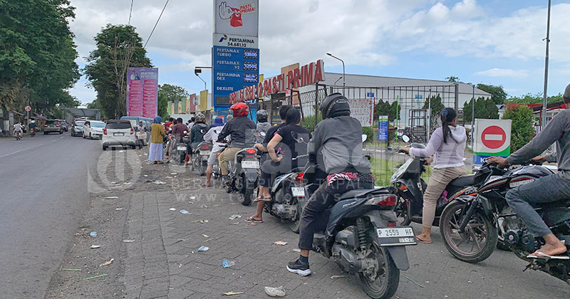 BBM Masih Langka di Jember, Ambulans dan Damkar Dapat Prioritas