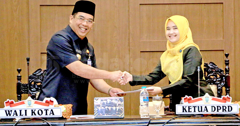 Rapat Paripurna DPRD Kota Probolinggo dan Pemkot Setujui Perubahan APBD 2025