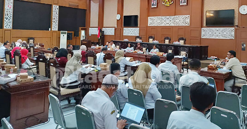 Selain Retribusi Usaha, PKL dan Angkringan Tetap di Kota Probolinggo Bakal Ditarik Retribusi Kebersihan