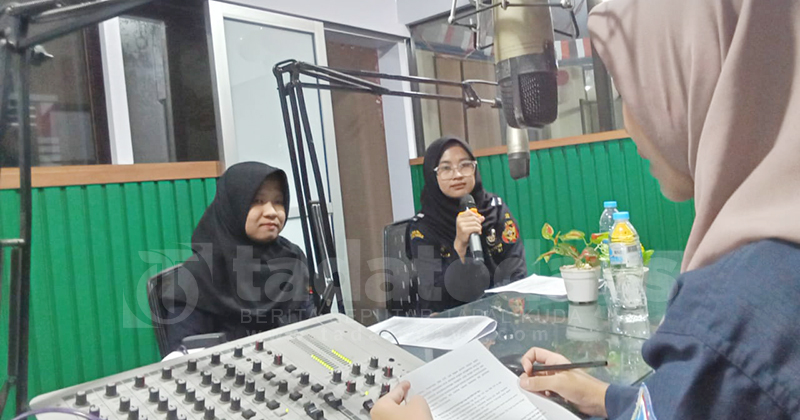 Bea Cukai Probolinggo Podcast di Radio Bromo FM: Gempur Rokok Ilegal