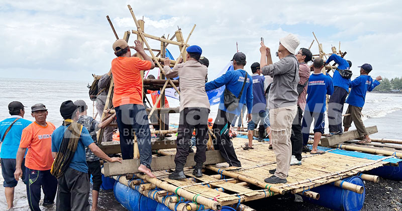 Banyuwangi Tenggelamkan Fish Bank, Tingkatkan Ekosistem Laut dan Kesejahteraan Nelayan