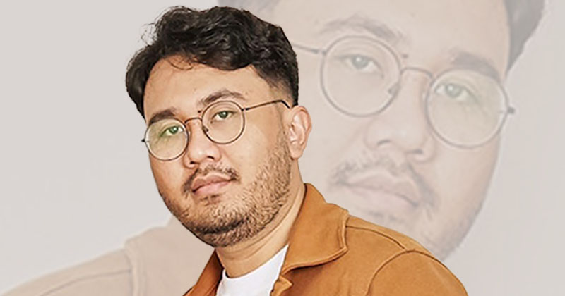 Desainer Muda Adnan Hadiahkan Logo Probolinggo Darurat Kesenian di Harjakot ke-666
