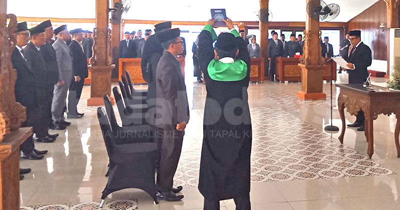 Bupati Probolinggo Gus Haris Mutasi 19 Pejabat Eselon II: Bukan Like and Dislike
